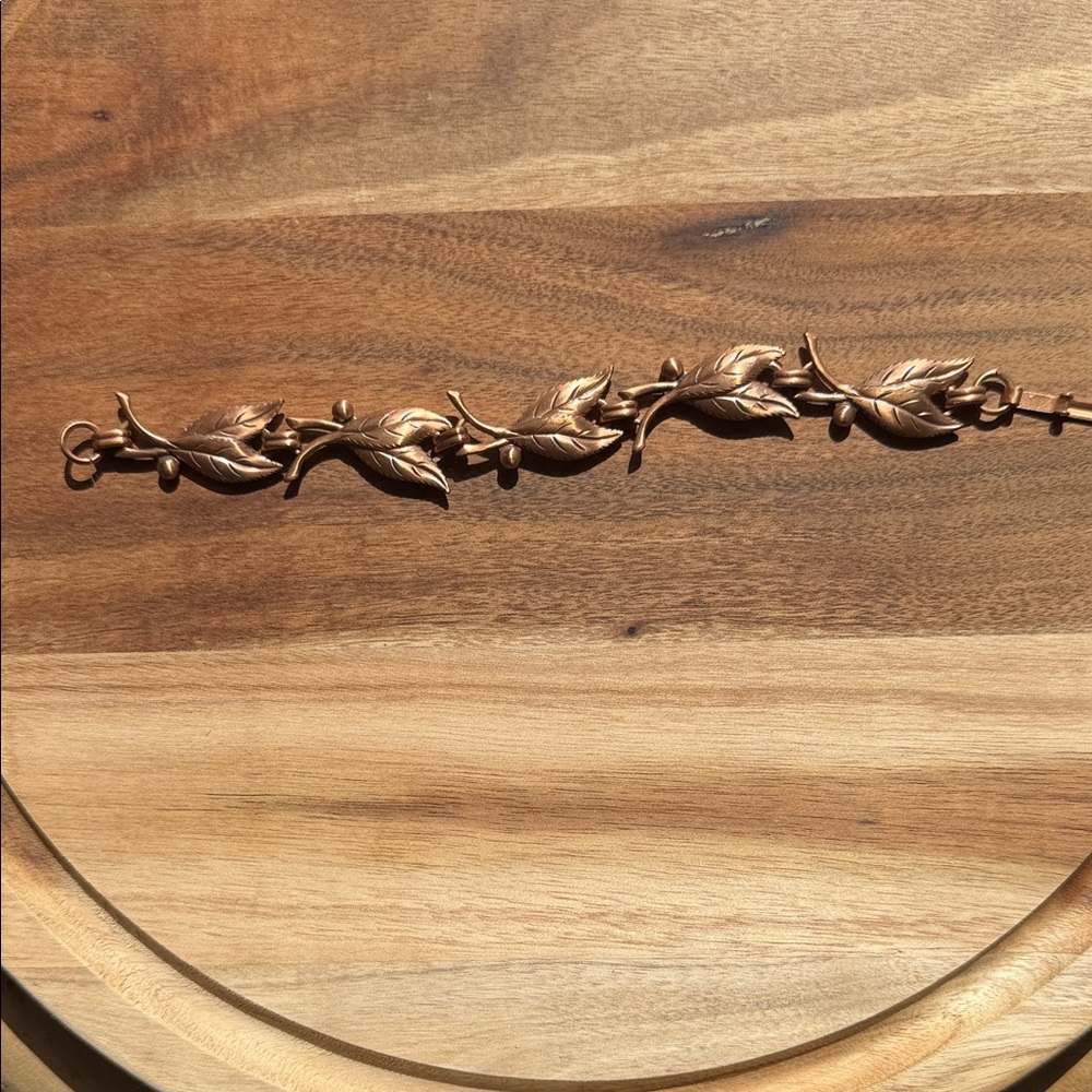Leaf Vine Bracelet in Antique Copper Tone